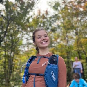 Meet your Posher, Émie